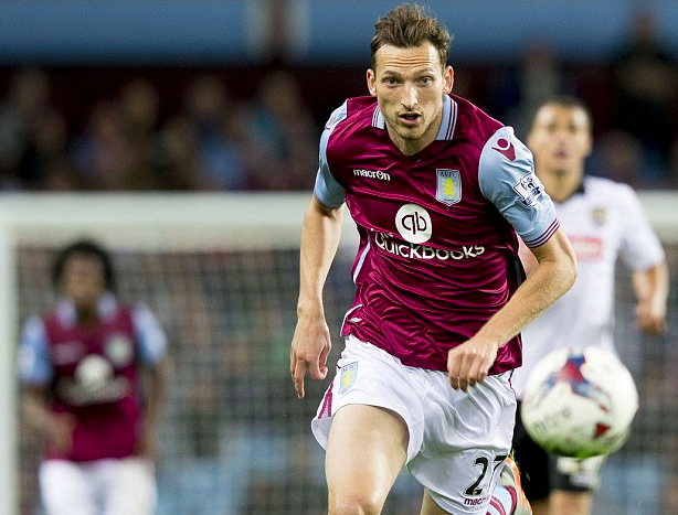 回馈家乡父老，河南队杨意林为后林村80岁以上老人发放礼品