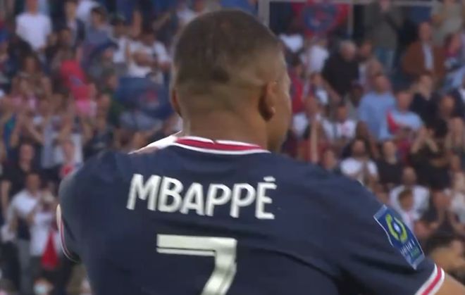 利物浦萨拉赫末段进球险胜曼联