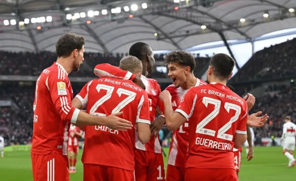 骑士内线组合压制对手